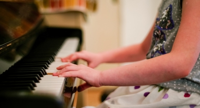週1回の音楽活動が、子どもの言語スキルを高める